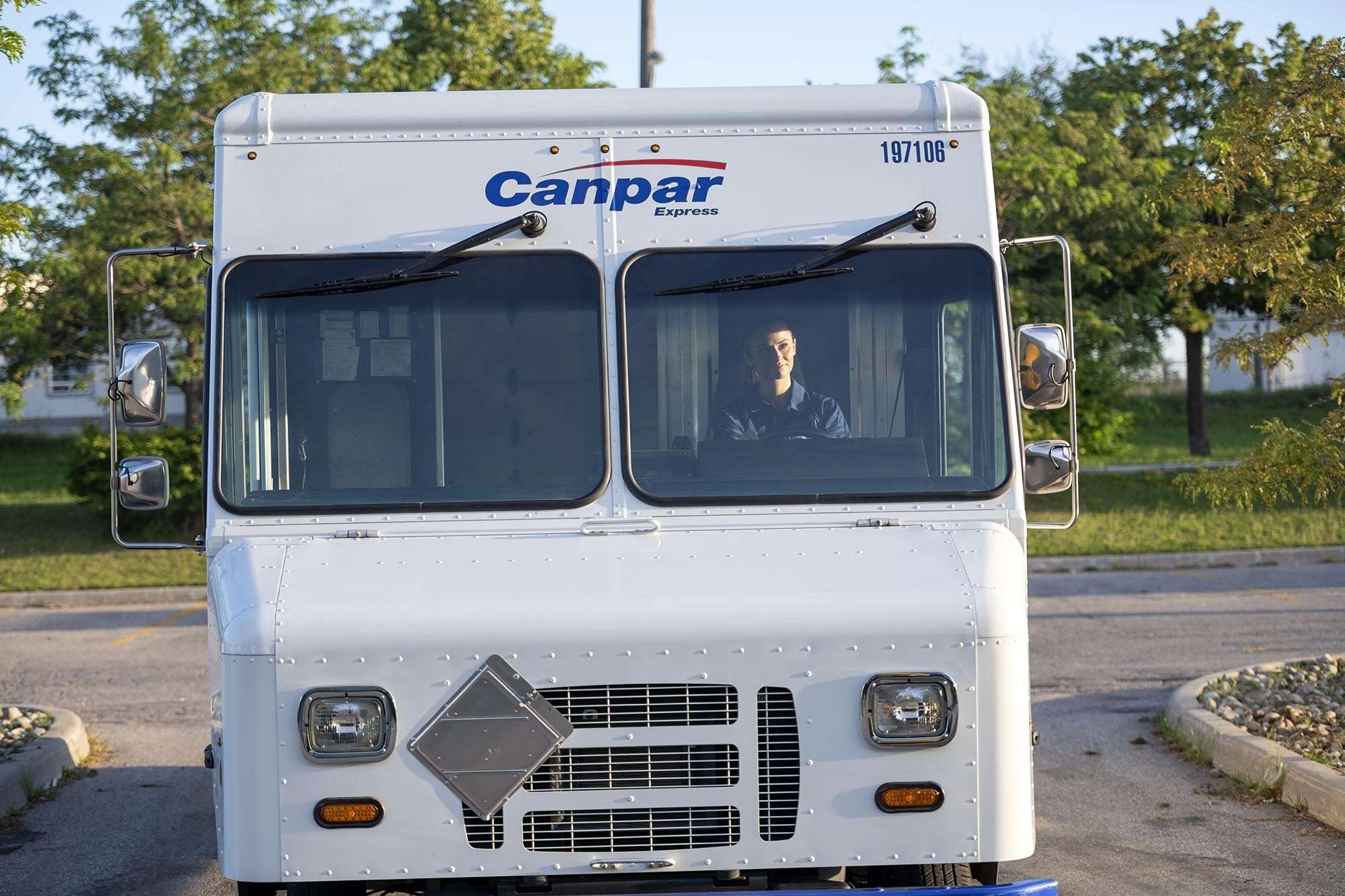 Canpar: commercial photography for a large logistics company