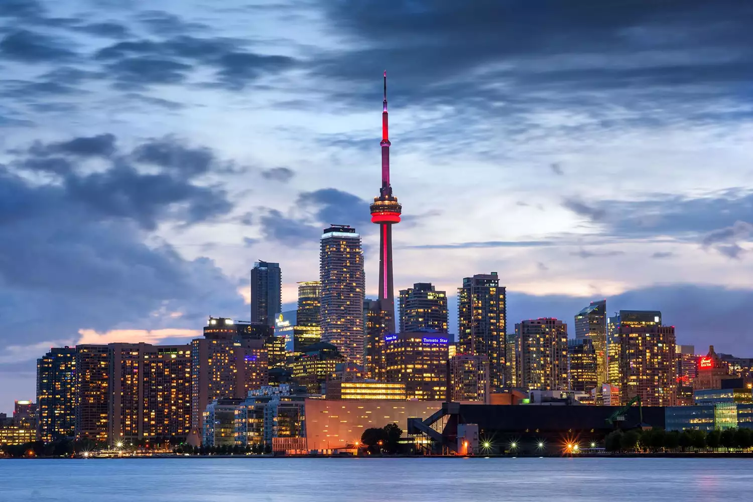 Toronto skyline by robert lowdon